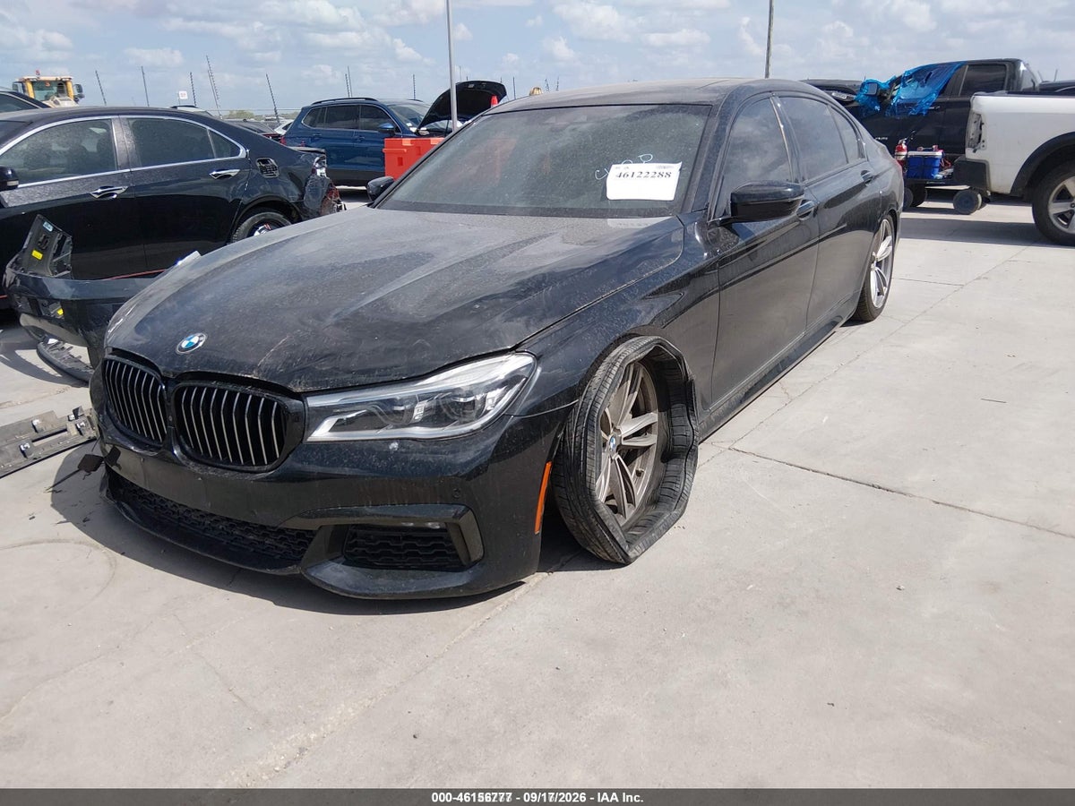 2019 BMW 750I — снимка 2
