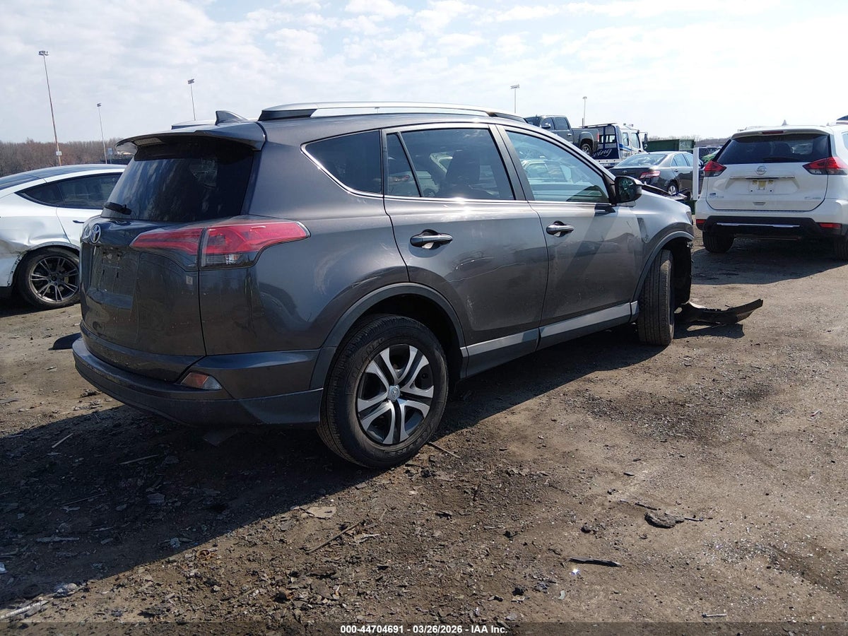 2017 TOYOTA RAV4 LE — снимка 4