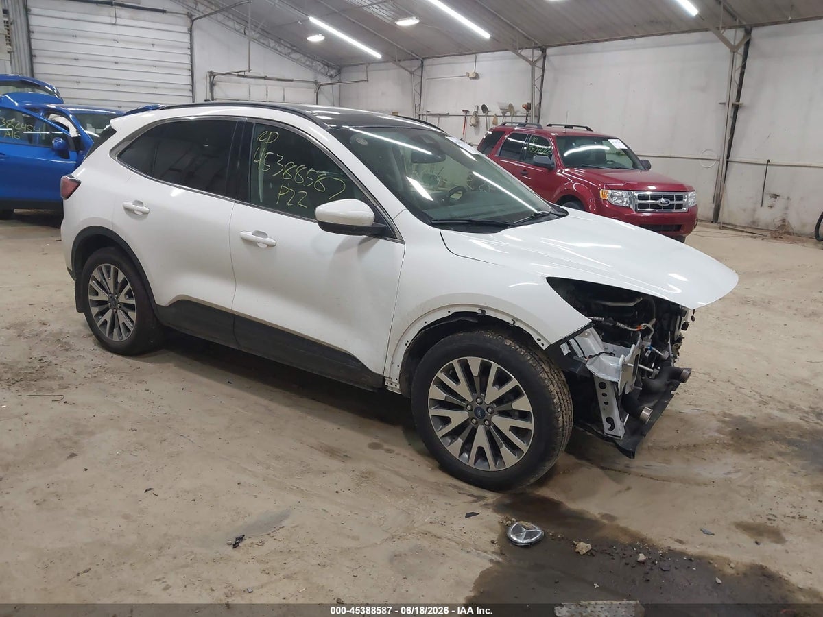 2022 FORD ESCAPE TITANIUM