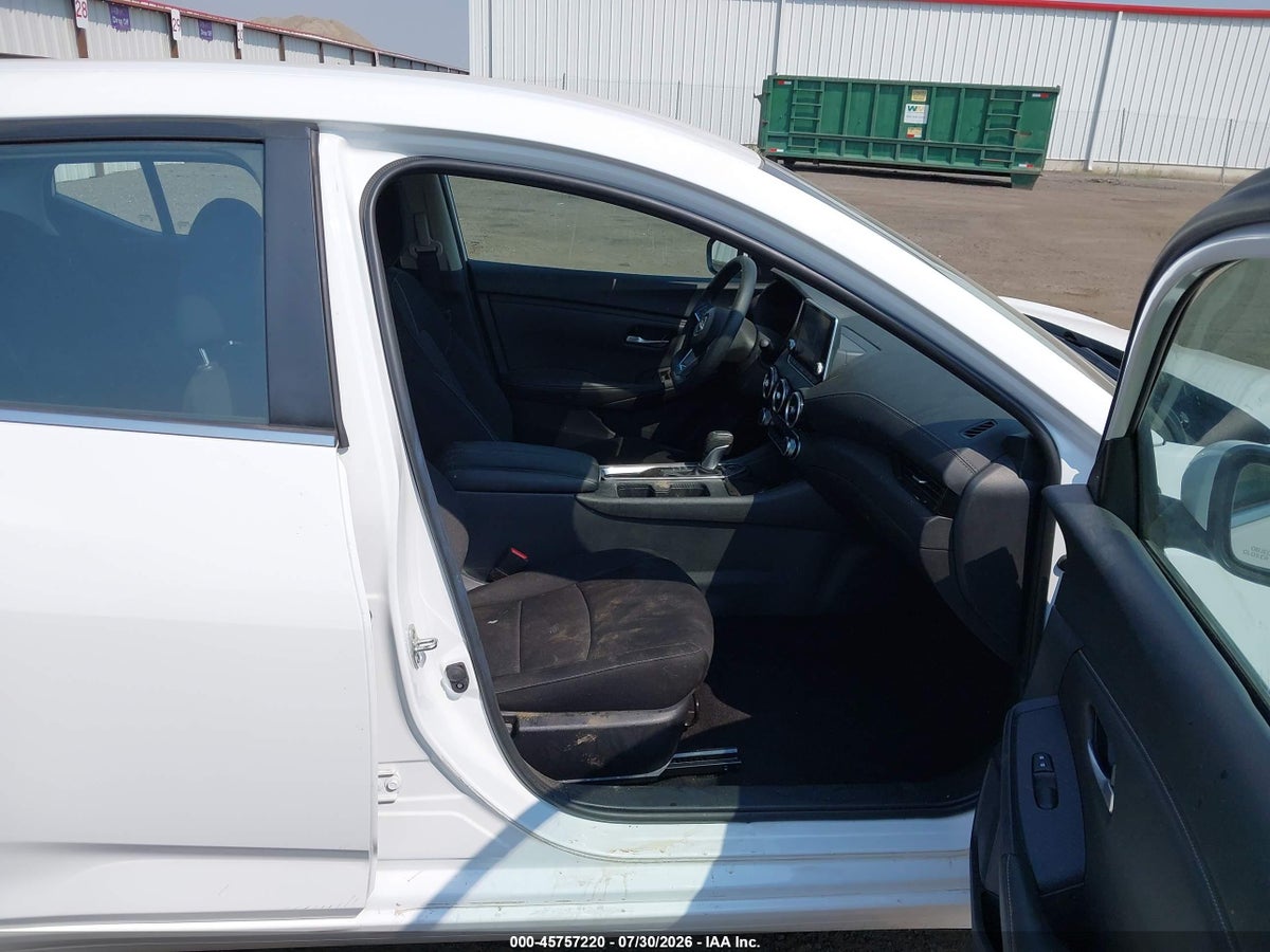 2025 NISSAN SENTRA SV — снимка 5