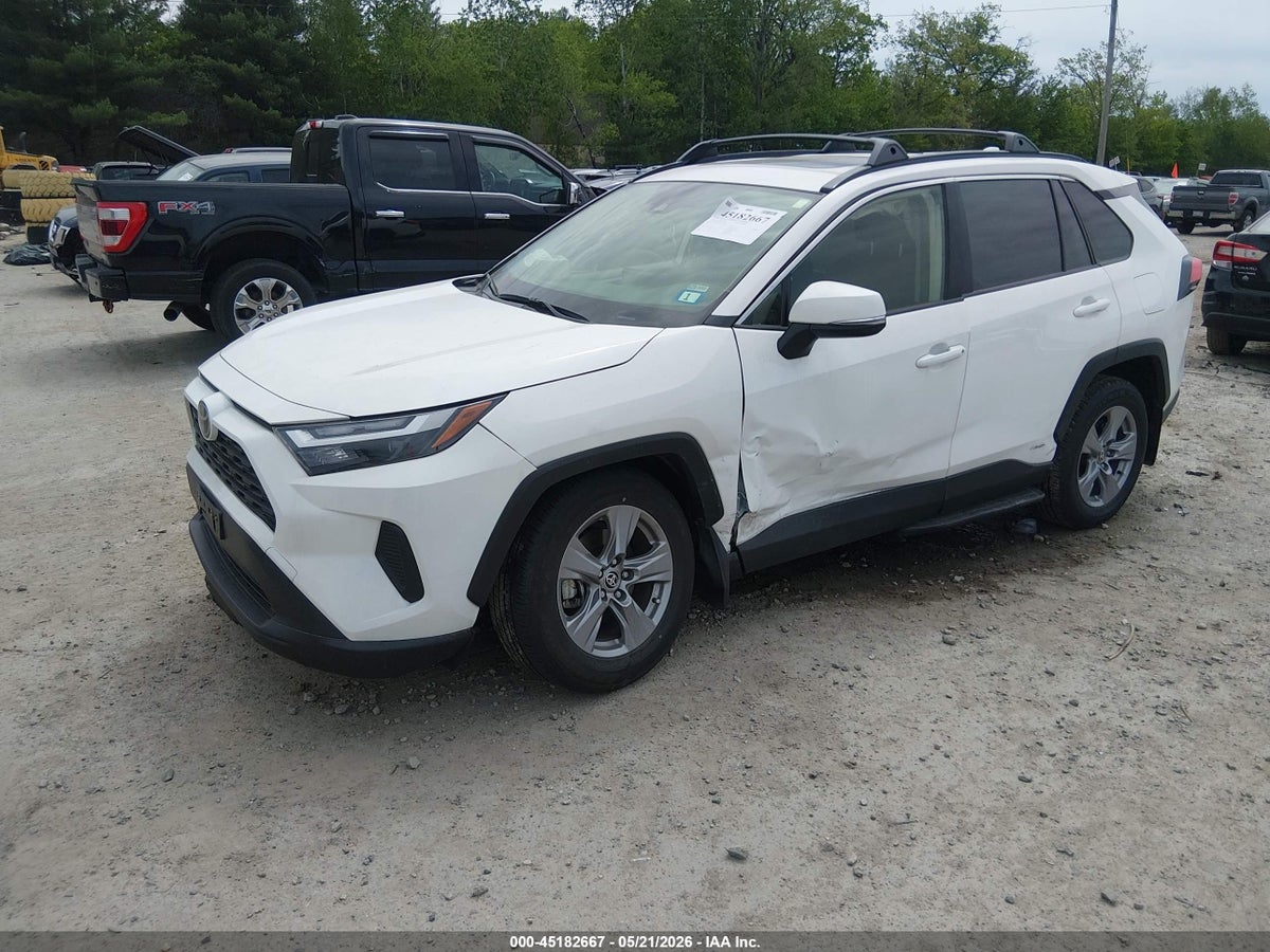 2025 TOYOTA RAV4 HYBRID XLE — снимка 2