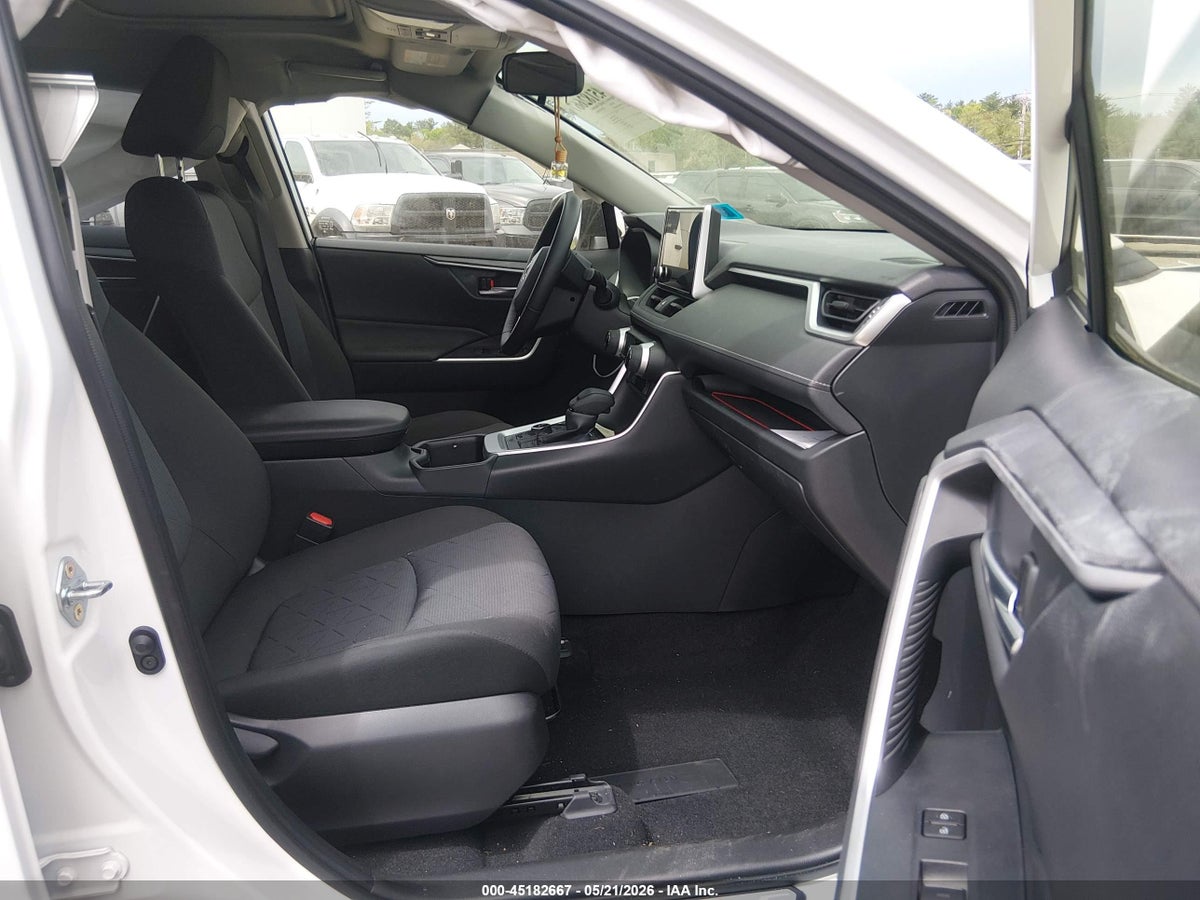 2025 TOYOTA RAV4 HYBRID XLE — снимка 5