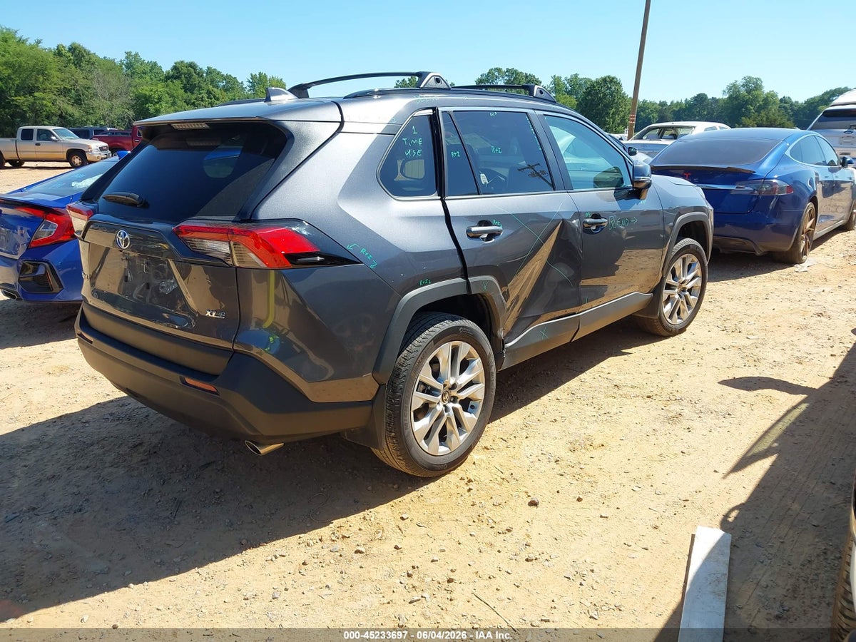 2025 TOYOTA RAV4 XLE PREMIUM — снимка 4