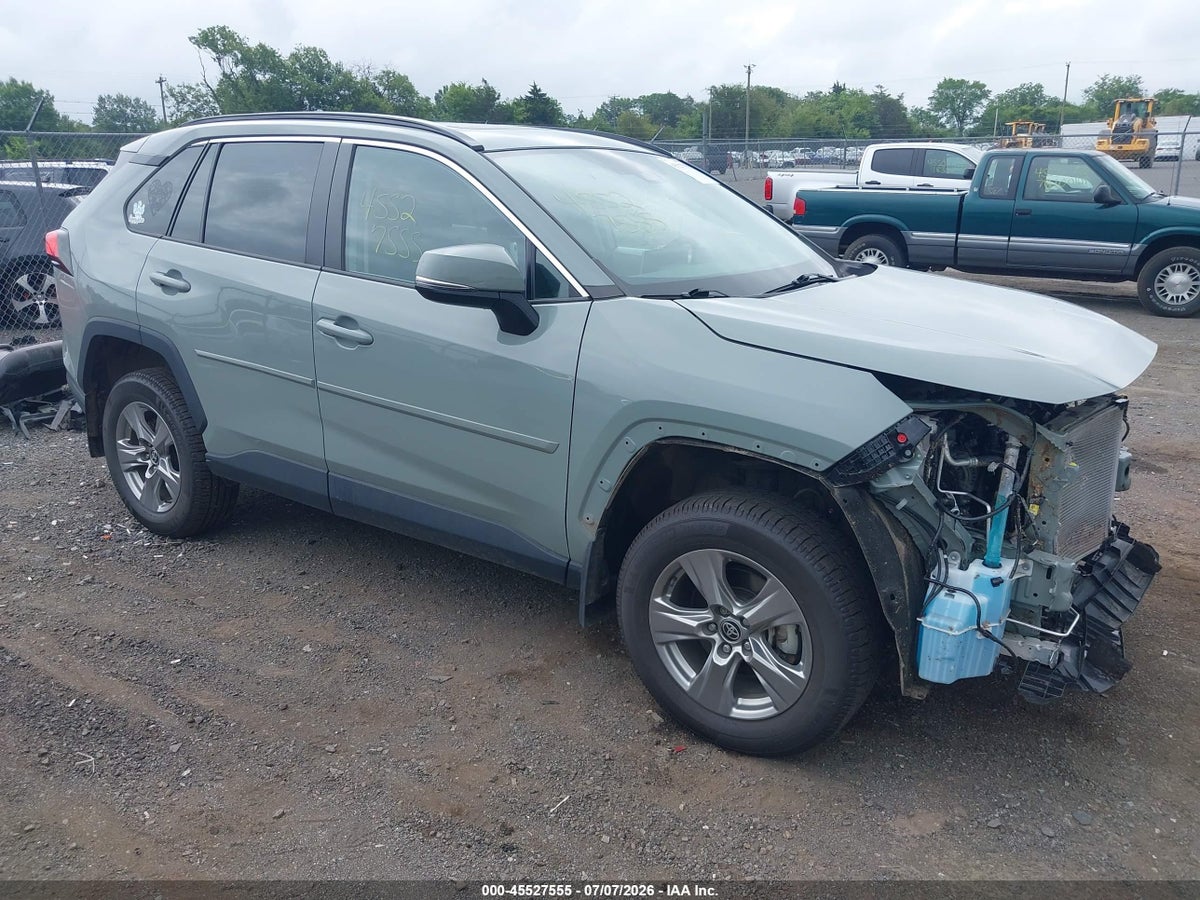 2023 TOYOTA RAV4 XLE