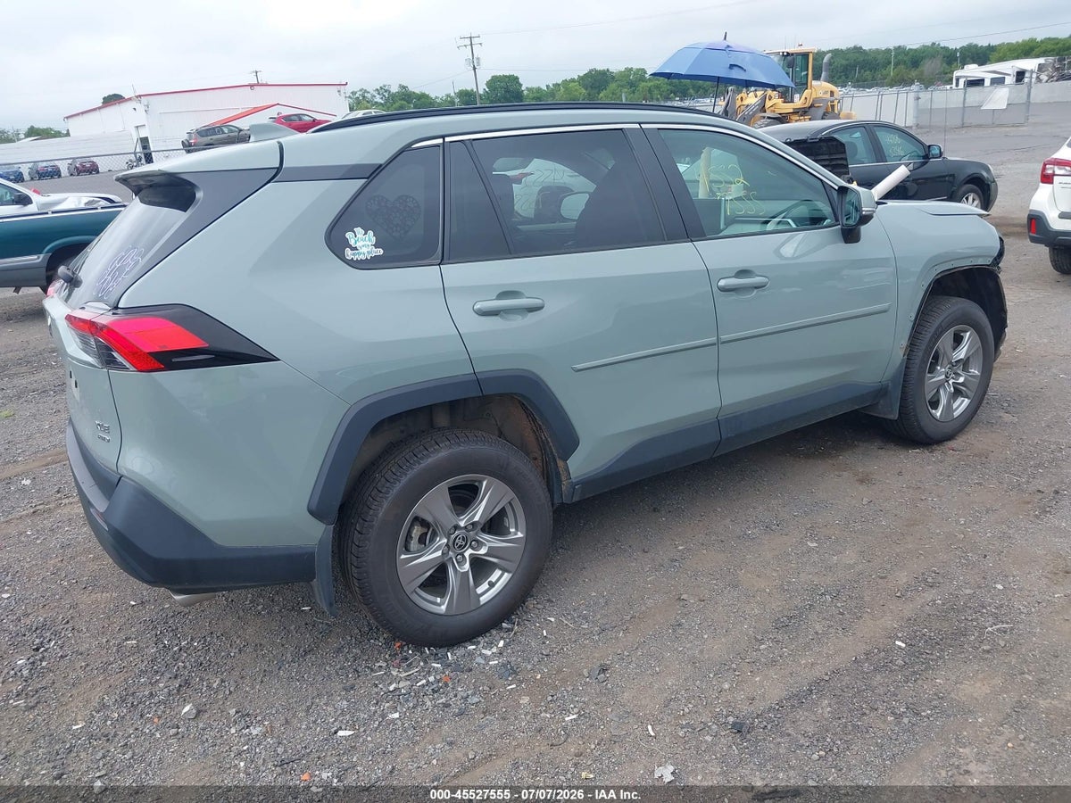 2023 TOYOTA RAV4 XLE — снимка 4