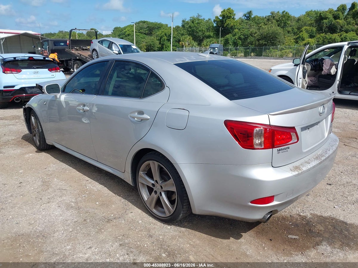 2011 LEXUS IS 250 — снимка 3