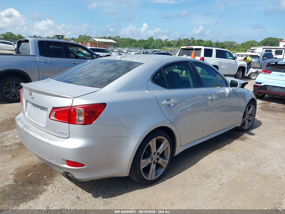 2011 LEXUS IS 250 — снимка 4