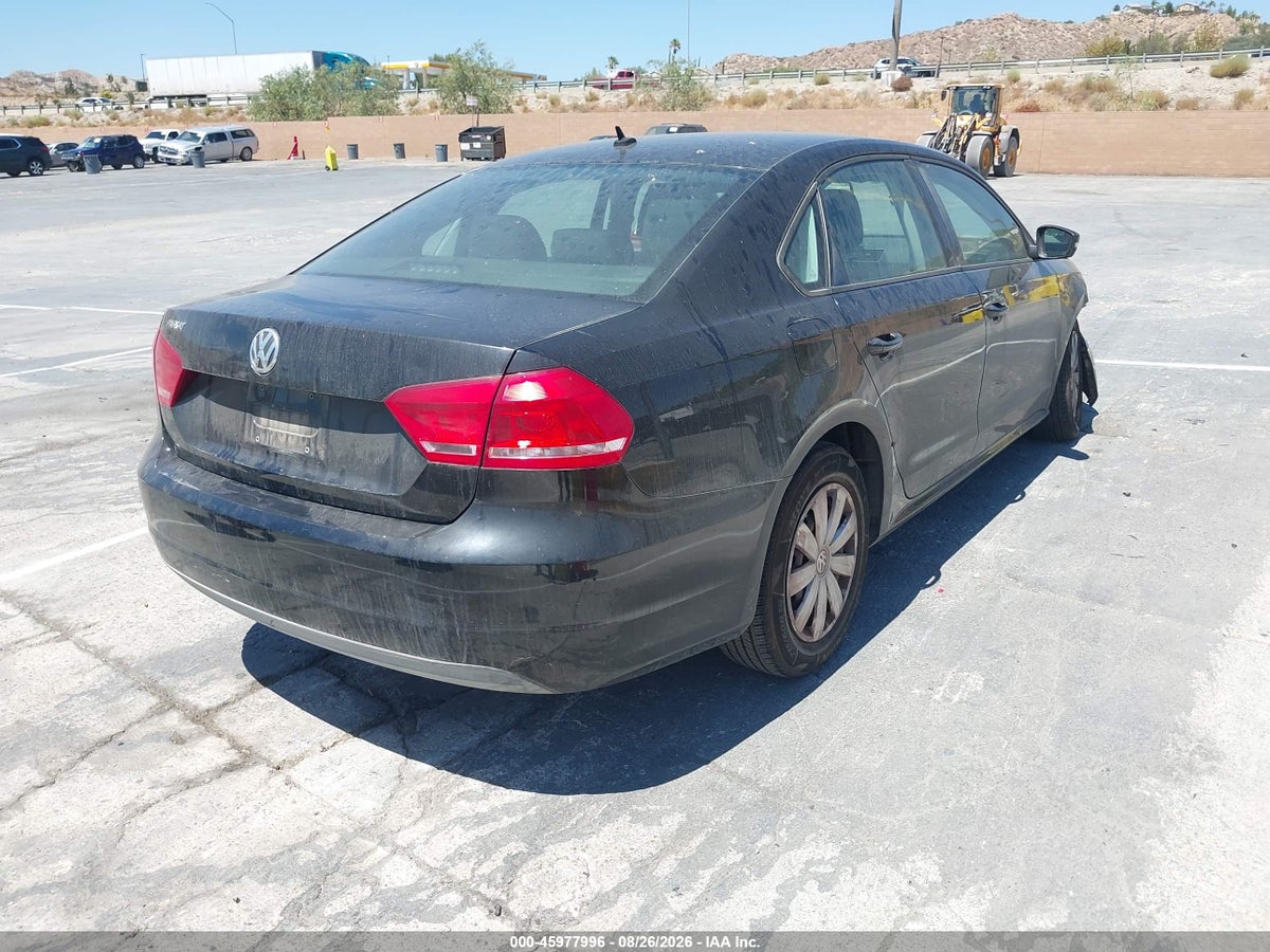 2013 VOLKSWAGEN PASSAT 2.5L S — снимка 4