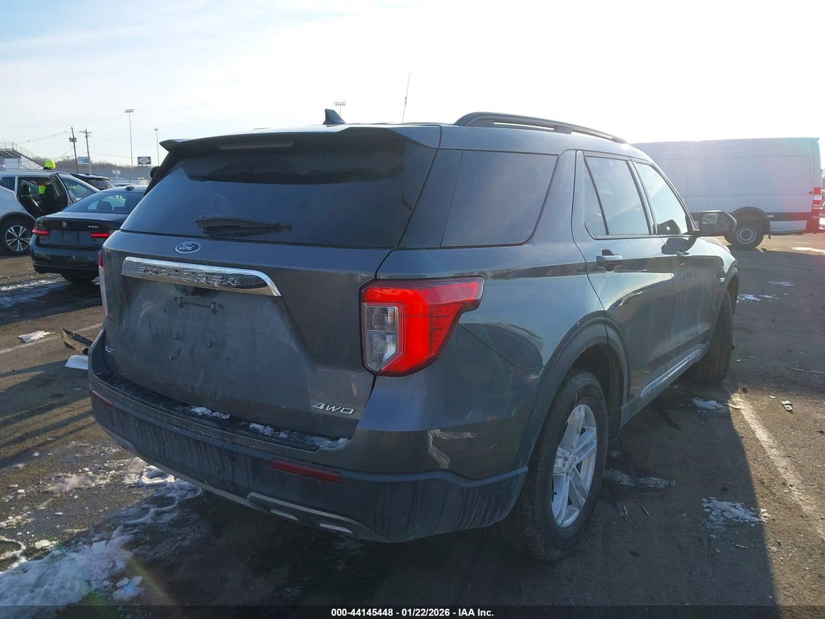 2021 FORD EXPLORER XLT — снимка 4