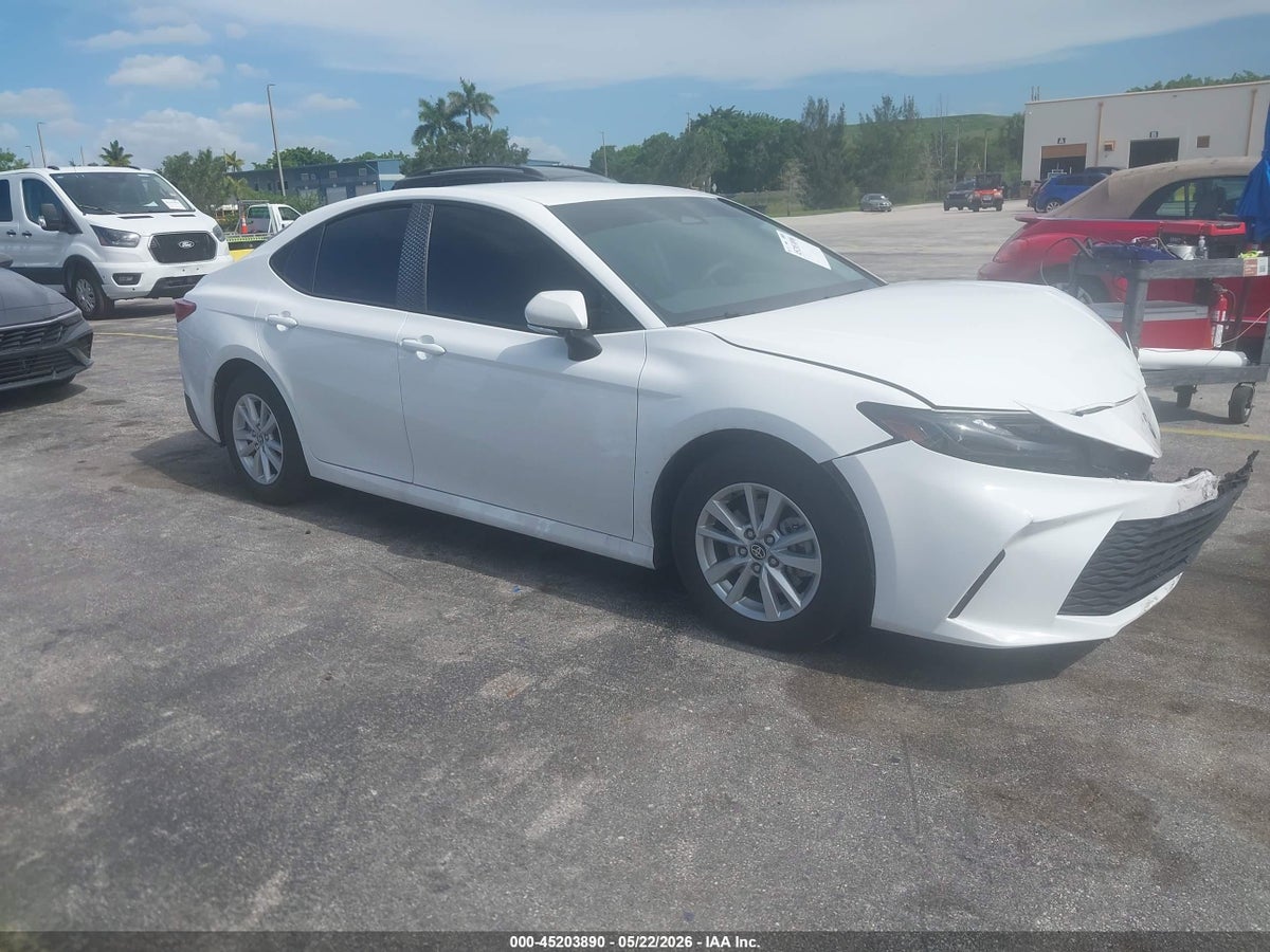 2025 TOYOTA CAMRY LE