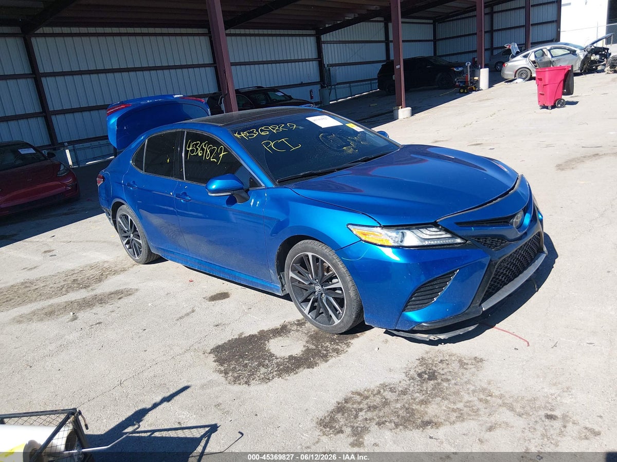 2020 TOYOTA CAMRY XSE