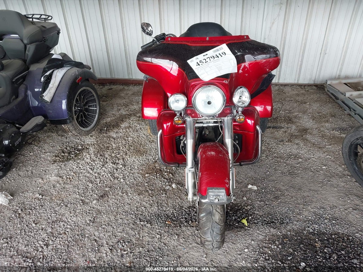 2012 HARLEY-DAVIDSON FLHTCUTG TRI GLIDE ULTRA CLASSIC — снимка 5