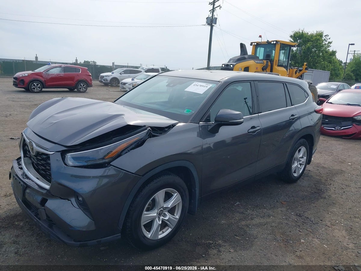 2022 TOYOTA HIGHLANDER LE — снимка 2