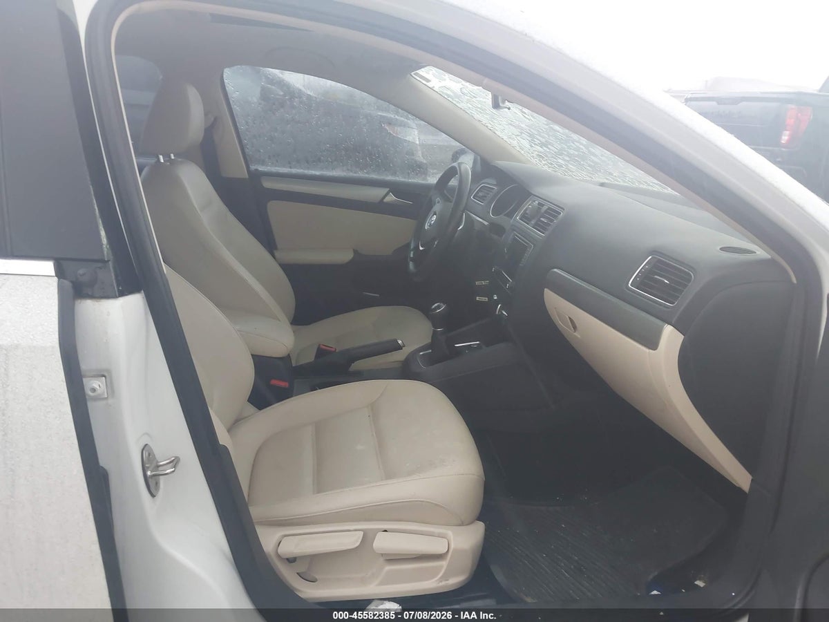 2017 VOLKSWAGEN JETTA 1.4T SE — снимка 5