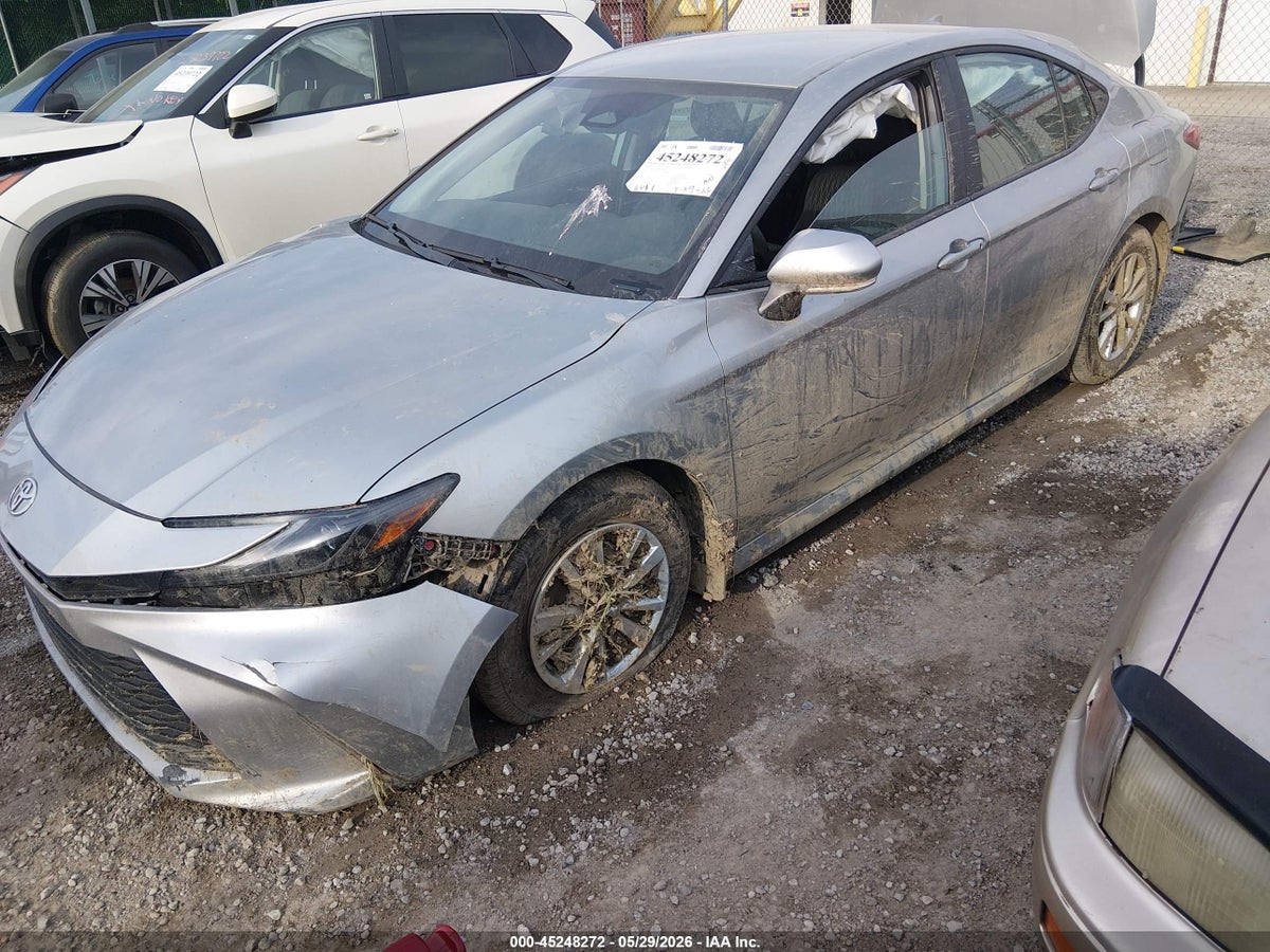 2025 TOYOTA CAMRY LE — снимка 2
