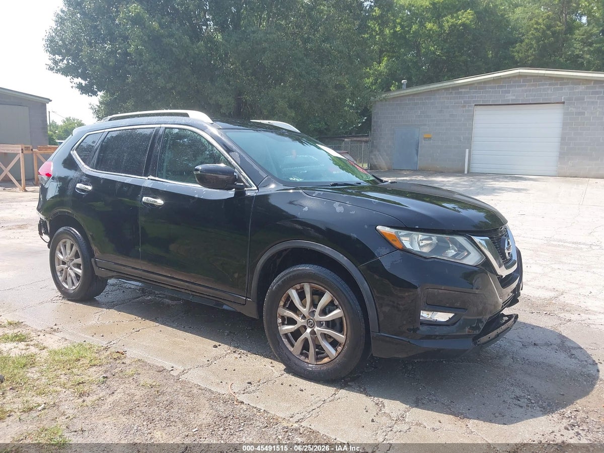 2017 NISSAN ROGUE SV
