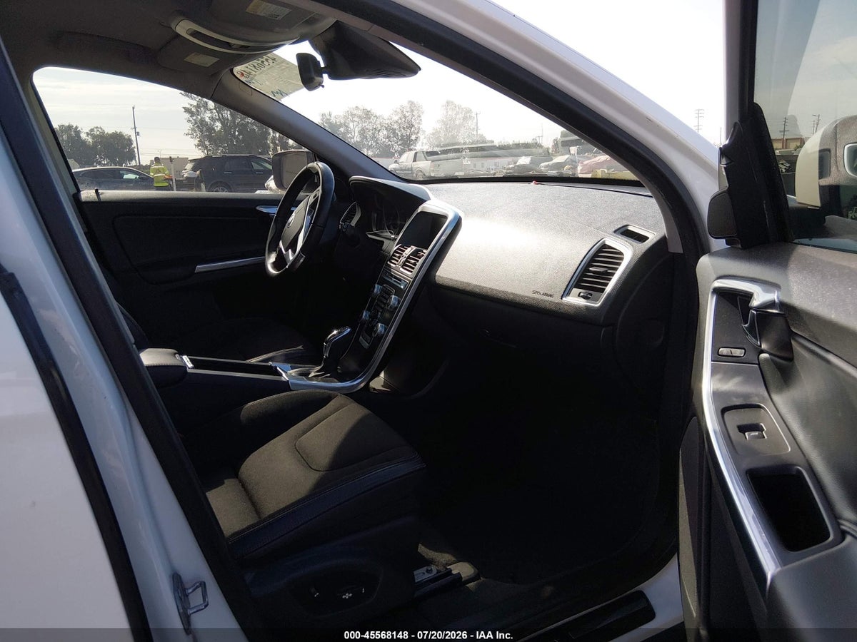 2016 VOLVO XC60 T5 DRIVE-E — снимка 5