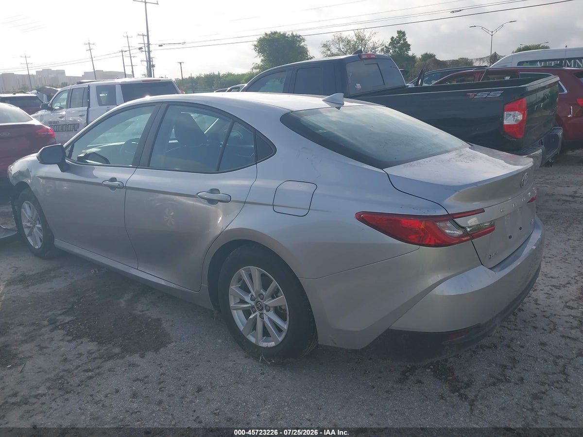 2026 TOYOTA CAMRY LE — снимка 3