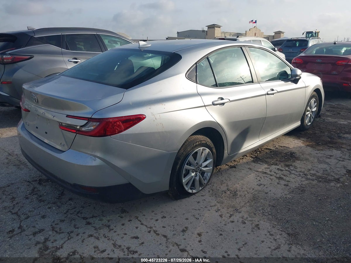 2026 TOYOTA CAMRY LE — снимка 4