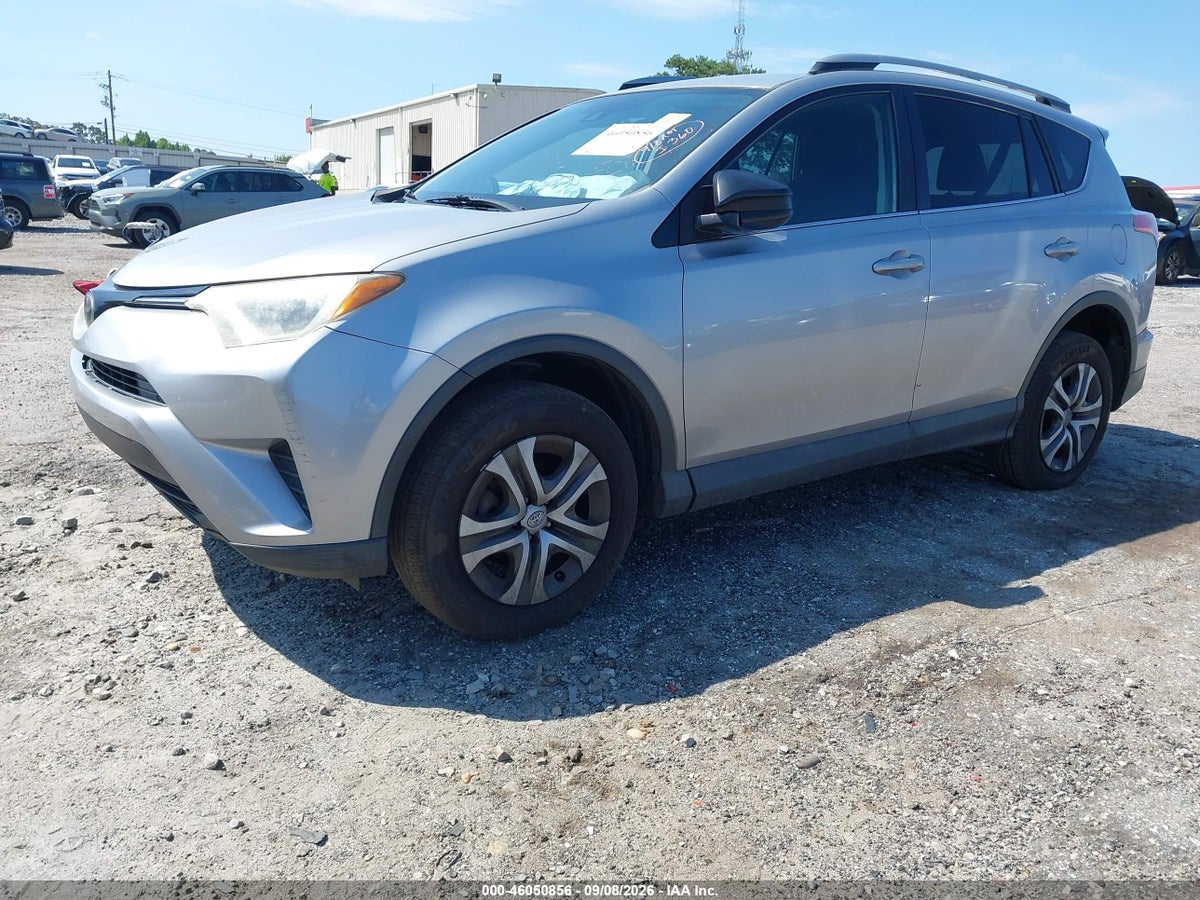 2017 TOYOTA RAV4 LE — снимка 2
