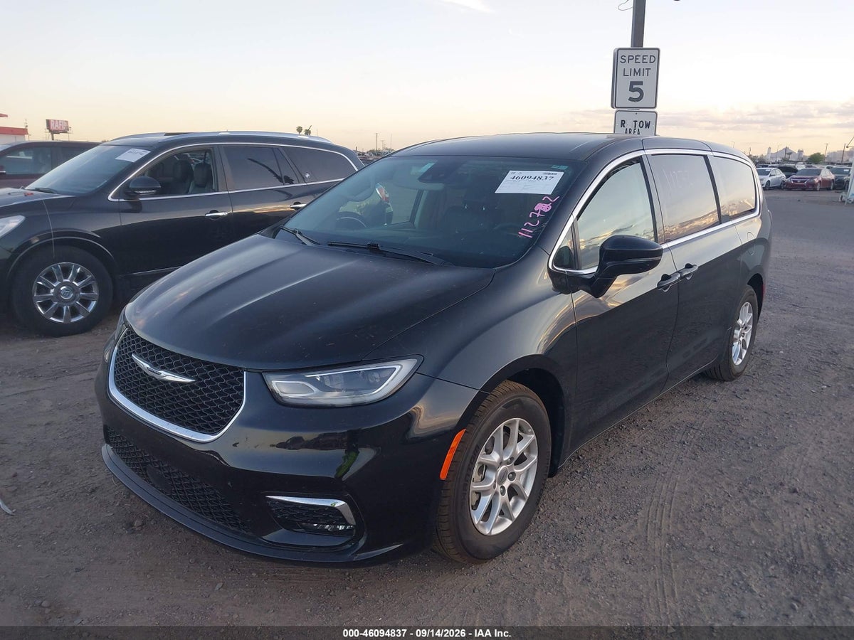 2024 CHRYSLER PACIFICA TOURING L — снимка 2