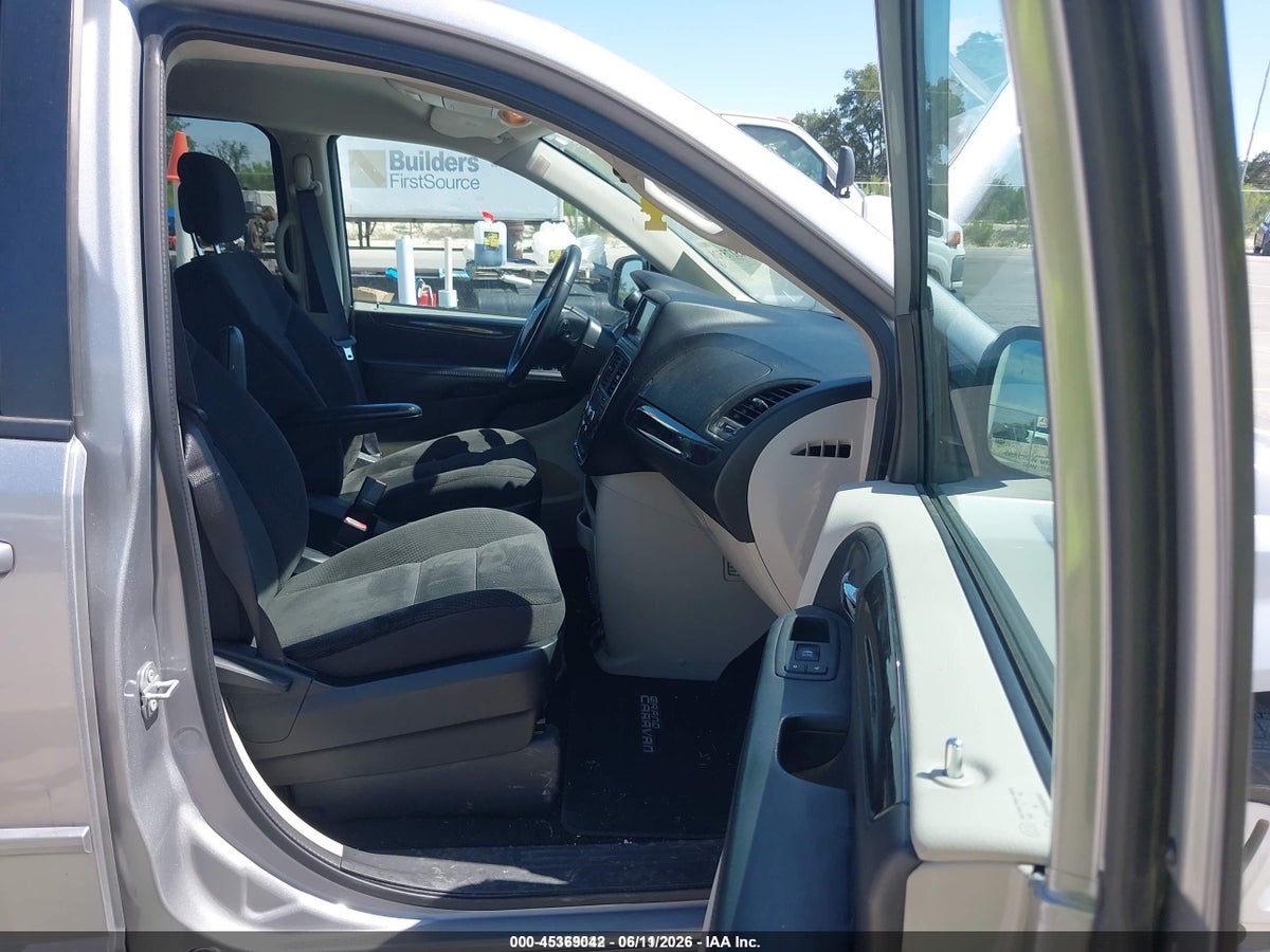 2017 DODGE GRAND CARAVAN SE — снимка 5