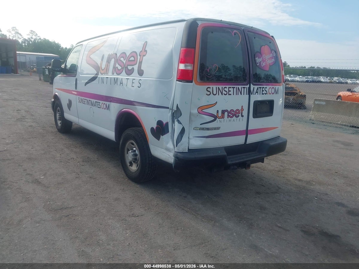 2017 CHEVROLET EXPRESS 2500 WORK VAN — снимка 3