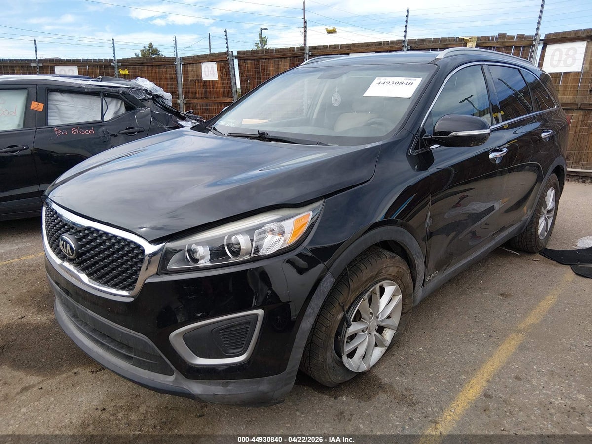 2016 KIA SORENTO 2.4L LX — снимка 2