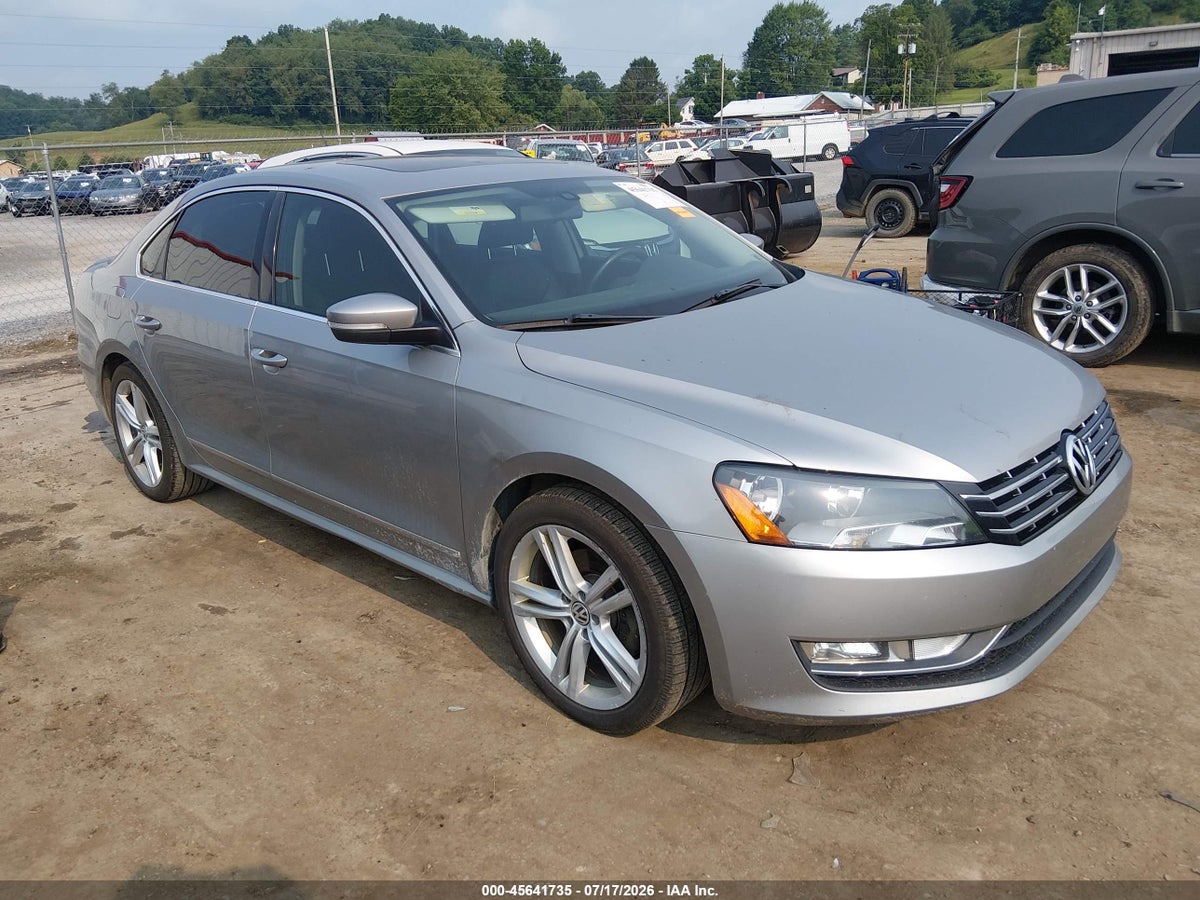 2013 VOLKSWAGEN PASSAT 2.0L TDI SEL PREMIUM