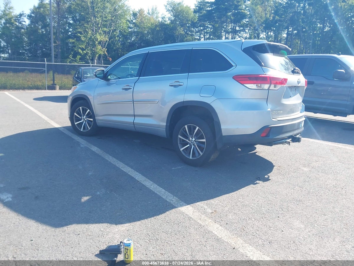 2017 TOYOTA HIGHLANDER XLE — снимка 3