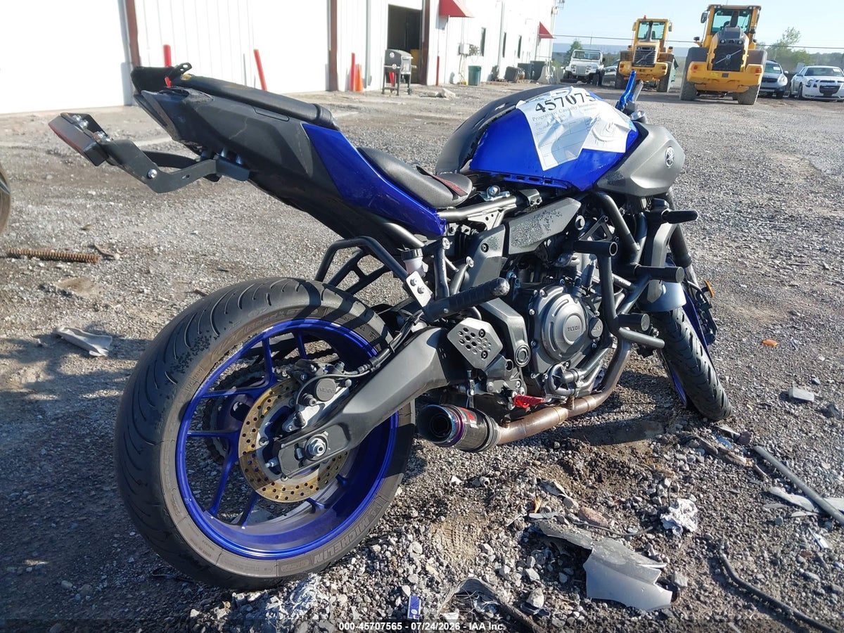 2025 YAMAHA MTN690 — photo 4