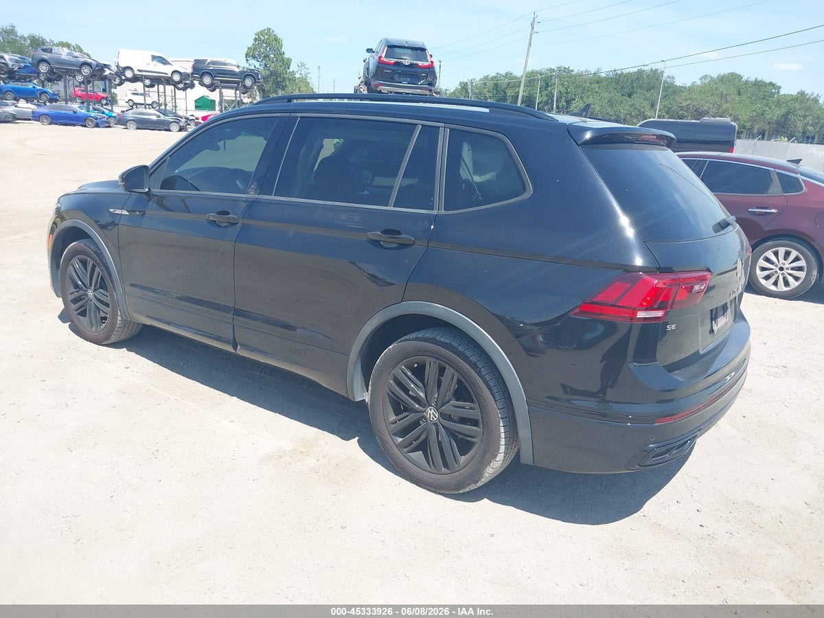 2022 VOLKSWAGEN TIGUAN 2.0T SE R-LINE BLACK — снимка 3