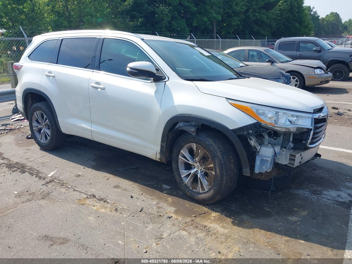 2014 TOYOTA HIGHLANDER XLE V6