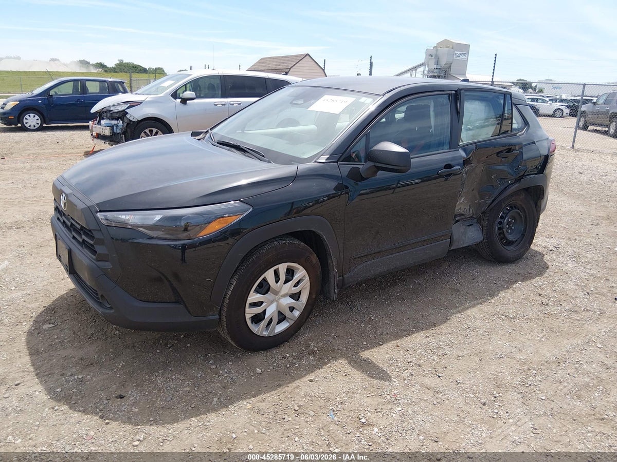 2026 TOYOTA COROLLA CROSS L — снимка 2