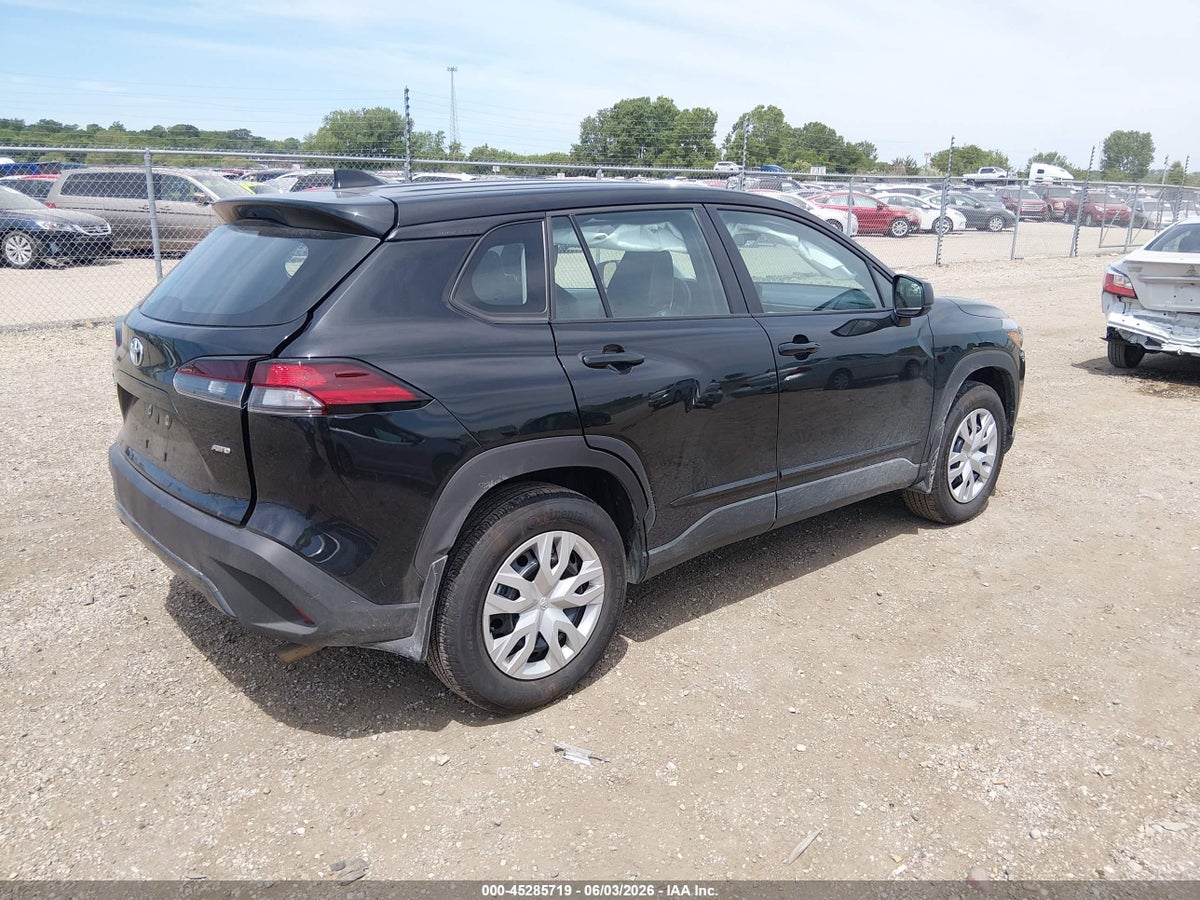 2026 TOYOTA COROLLA CROSS L — снимка 4