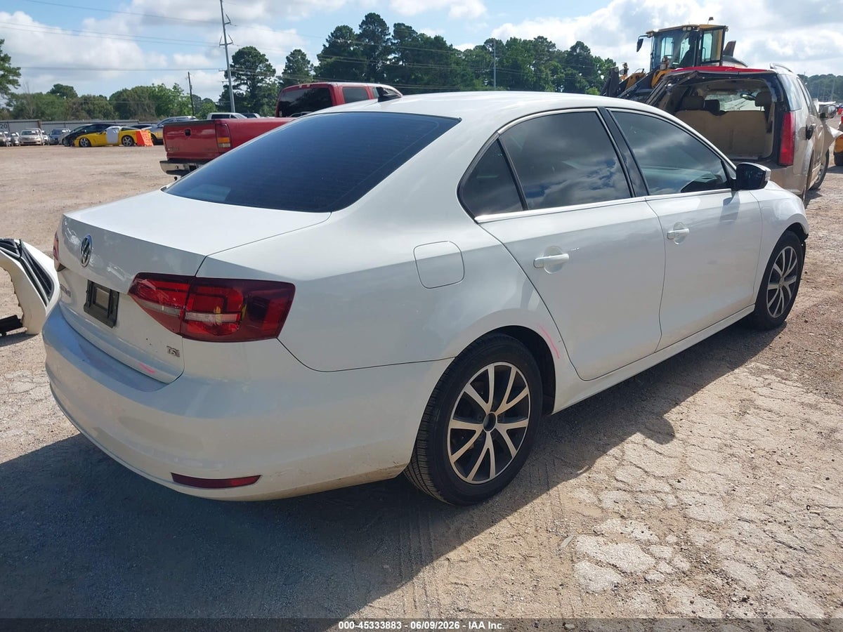 2017 VOLKSWAGEN JETTA 1.4T SE — снимка 4