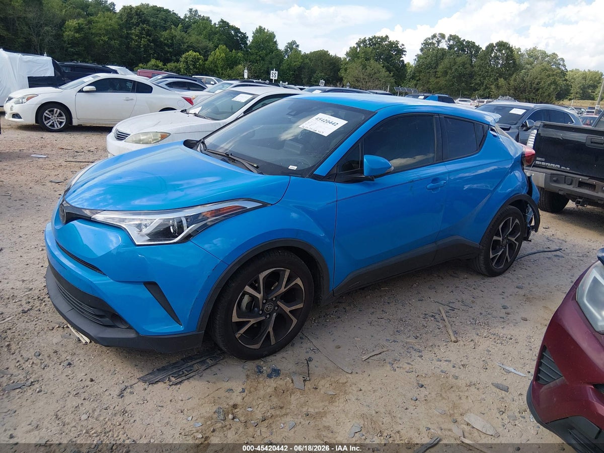 2019 TOYOTA C-HR XLE — снимка 2
