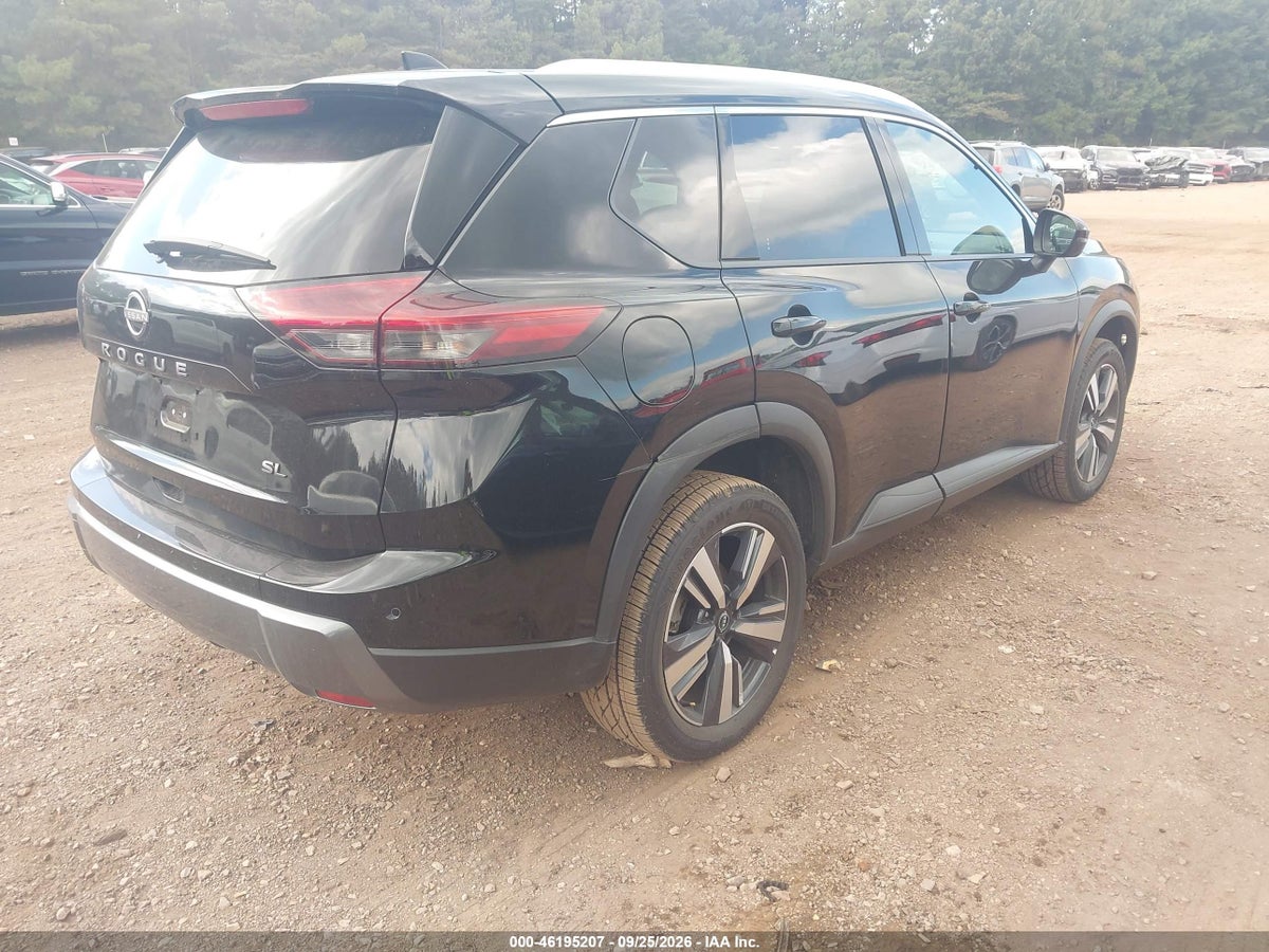 2026 NISSAN ROGUE SL — photo 4