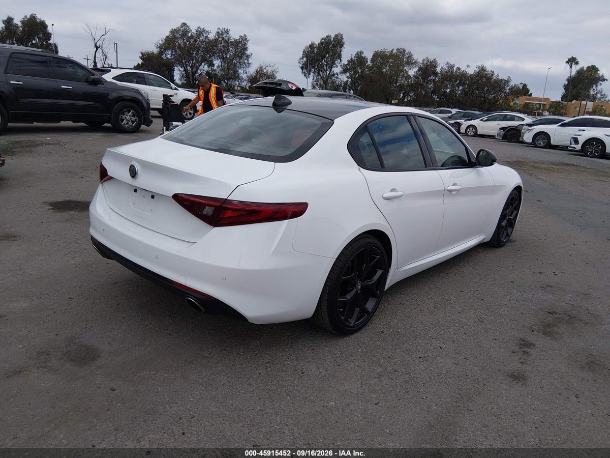 2020 ALFA ROMEO GIULIA TI RWD — photo 4