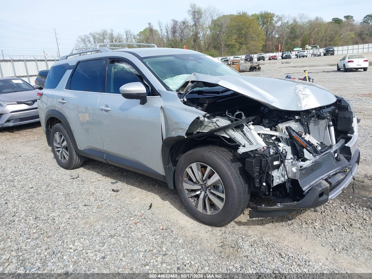 2025 NISSAN PATHFINDER SL FWD