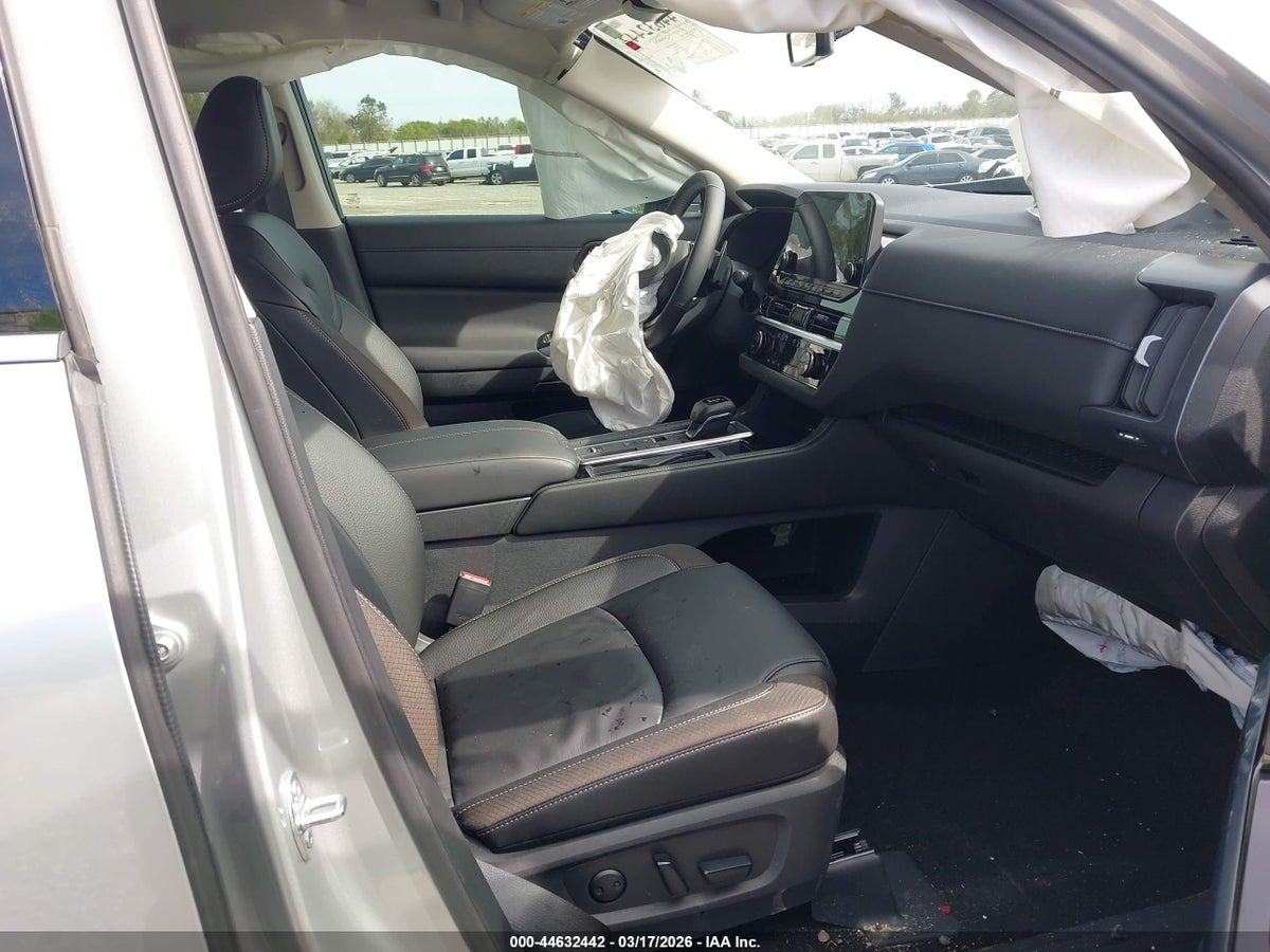 2025 NISSAN PATHFINDER SL FWD — снимка 5