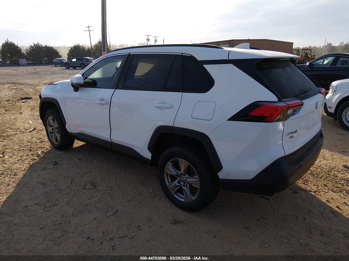 2023 TOYOTA RAV4 XLE — снимка 3