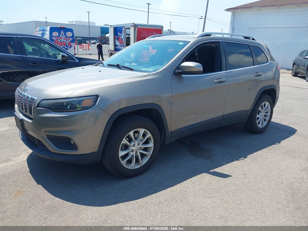 2019 JEEP CHEROKEE LATITUDE 4X4 — снимка 2