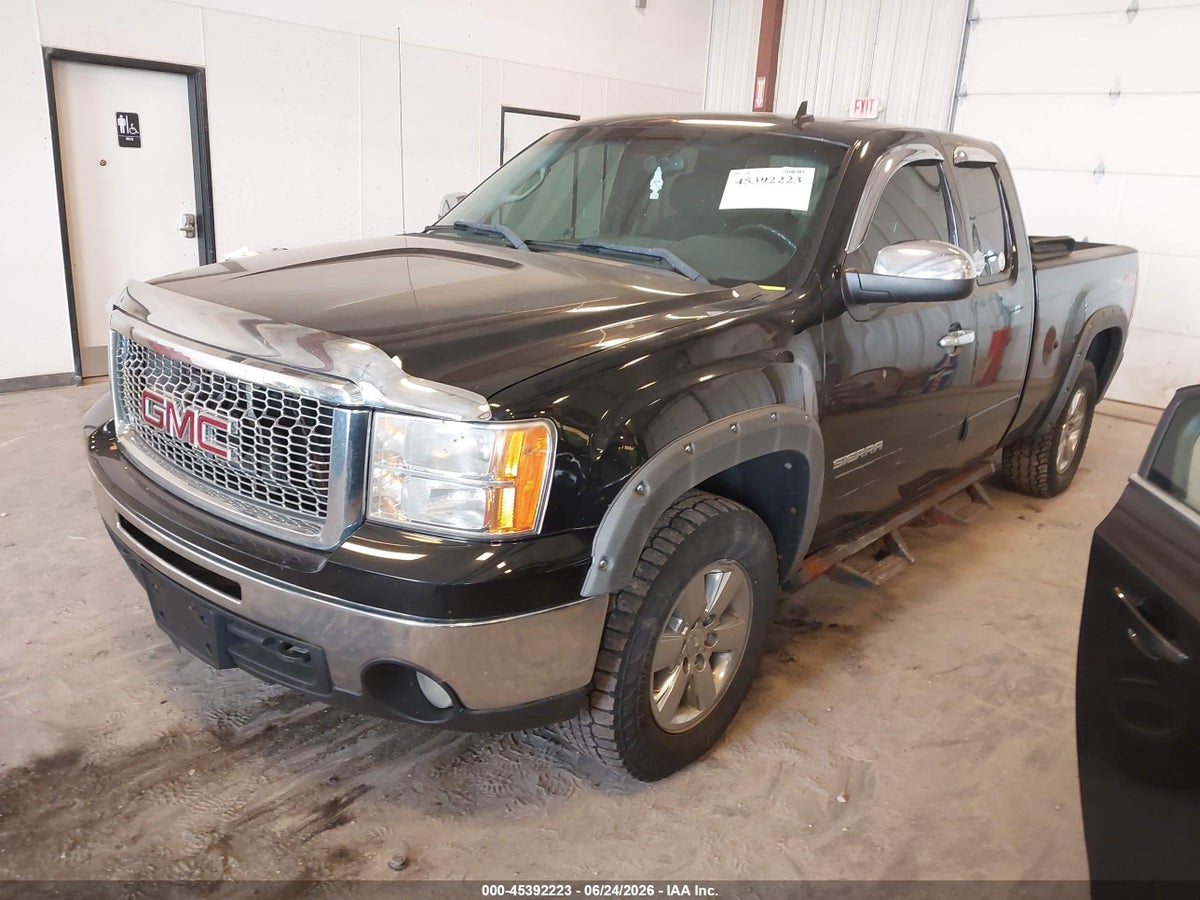 2011 GMC SIERRA 1500 SLE — снимка 2