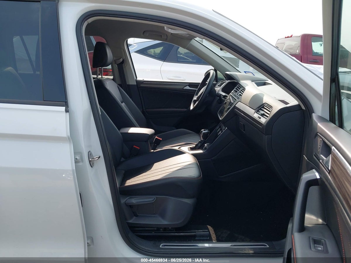 2024 VOLKSWAGEN TIGUAN 2.0T WOLFSBURG EDITION — снимка 5