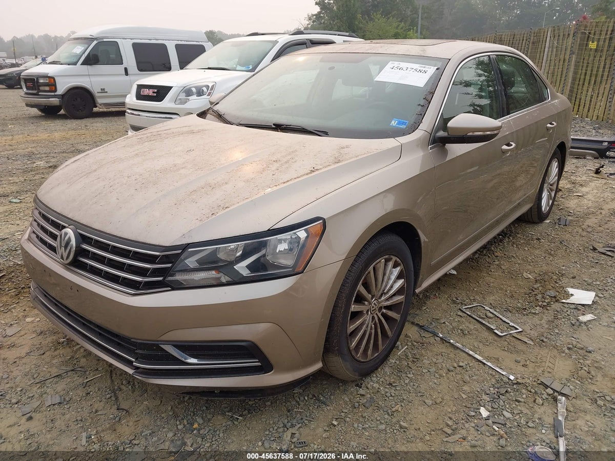 2016 VOLKSWAGEN PASSAT 1.8T SE — снимка 2