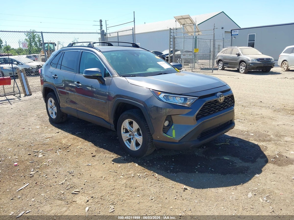 2021 TOYOTA RAV4 XLE