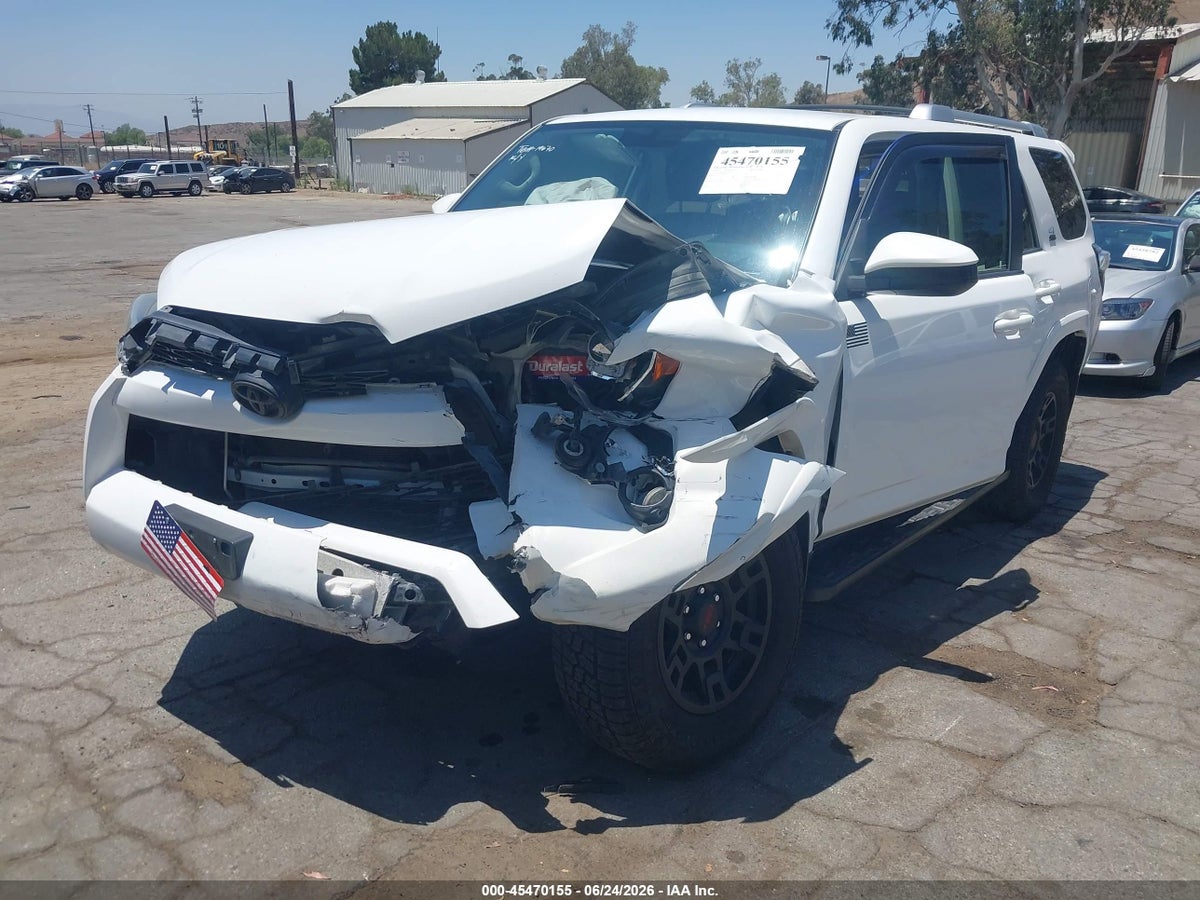 2016 TOYOTA 4RUNNER SR5 — снимка 2