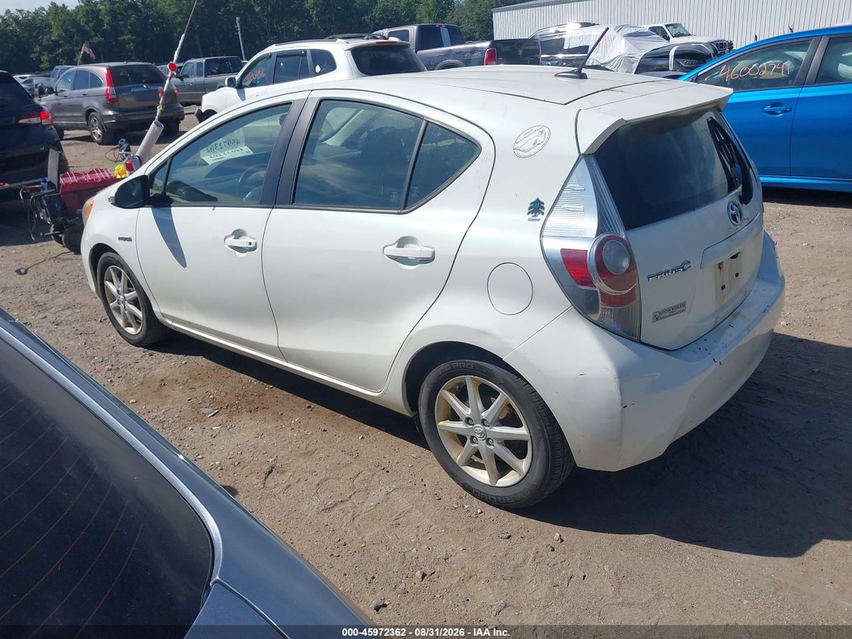 2014 TOYOTA PRIUS C THREE — снимка 3