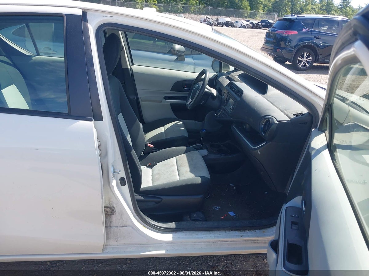2014 TOYOTA PRIUS C THREE — снимка 5